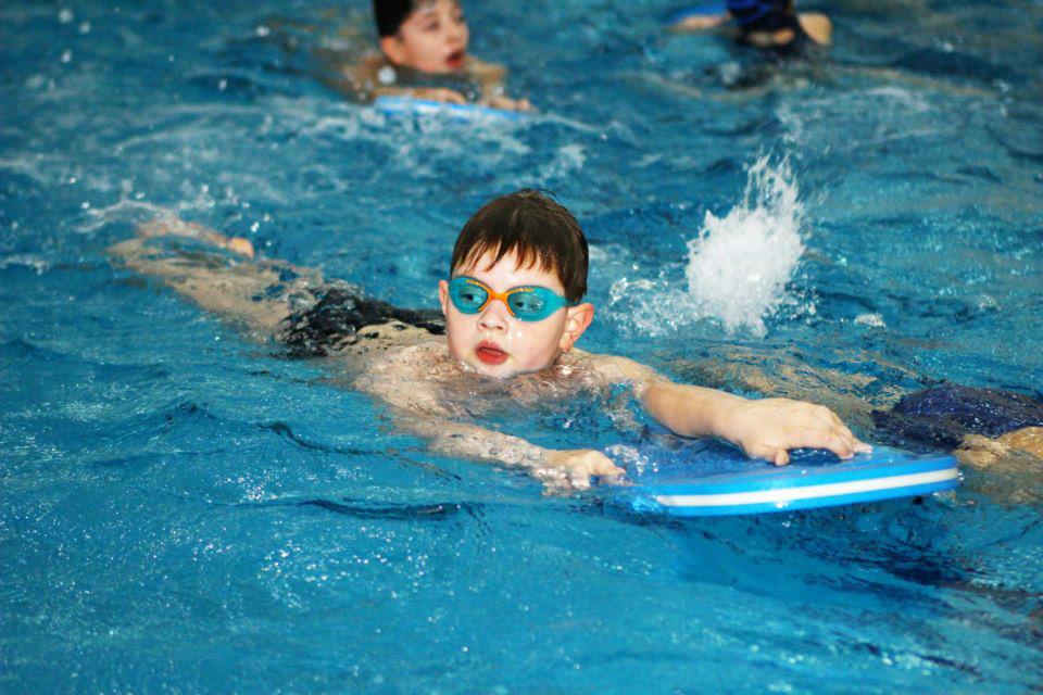 Плавание для детей 10 лет